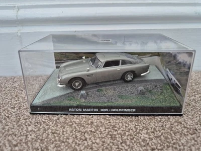 James Bond 007 Collezione 1/43 Aston Martin DB5 Goldfinger Modellino Auto #1 - Immagine 1 di 3