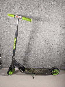 Mongoose Force 3.0 Max Grip Folding Kick Scooter Black & Lime Green - Picture 1 of 2