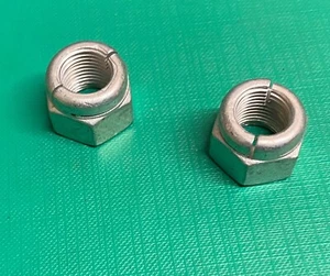 NEW Land Rover Series 2 2a Windscreen Hinge Bolt Nuts x2 250004 548043 - Picture 1 of 1