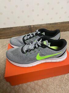 Nike Mens Free RN Gray Green Running Shoes Sneakers Size 11.5 MAKE ME OFFERS