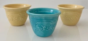 3 TAZZE DA FORNO vintage HOMER LAUGHLIN 2 TAZZE DA CREMA PASTICCERA 3/4" turchese e giallo - Foto 1 di 3