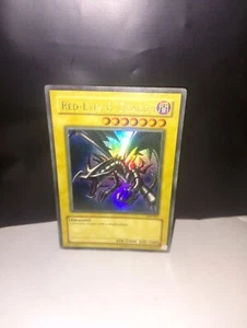 LP! Yugioh Red-Eyes Black Dragon SDJ-001 Unlimited Edition Holo Rare Yu-Gi-Oh! - Picture 1 of 2