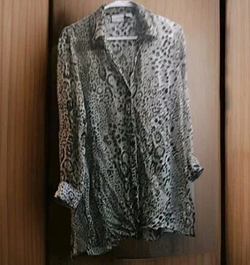 Chicos Damen Shirt Top Größe 1 Tiermotiv Knopfleiste vorne zum Binden Überziehen Sommer - Bild 1 von 4