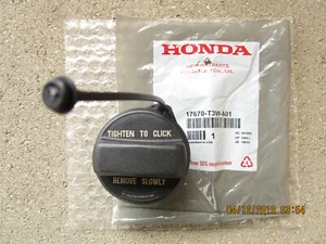 09-15 HONDA PILOT EX LX SE TOURING FUEL GAS TANK FILLER CAP WITH TETHER OEM NEW - Picture 1 of 3