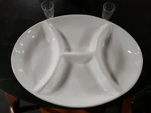 VTG Tabletops Unlimited blanc de blanc 21 x 16 Oval Divided Serving Platter EUC - Picture 1 of 12