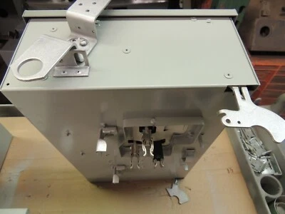 CP4HD361 CUTLER HAMMER BUSWAY PLUG, RECON 30 AMP, 600V - Image 1 of 4