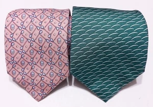 Lot of 2 VINEYARD VINES Neck Ties Lacrosse Gale International Pink Green - Picture 1 of 6