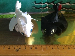 11” TOOTHLESS PLUSH & LIGHT FURY 11” PLUSH FROM HOW TO TRAIN YOUR DRAGON,NEW - Picture 1 of 15