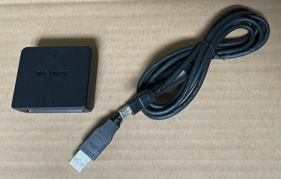 Sony Playstation 3 PS3 Memory Card Adapter CECHZM1 with cable - Image 1 of 4