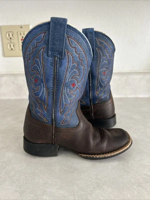 Ariat Children’s Cowboy Boots Blue With Red Embroidery Size 9.5 - Image 1 of 4
