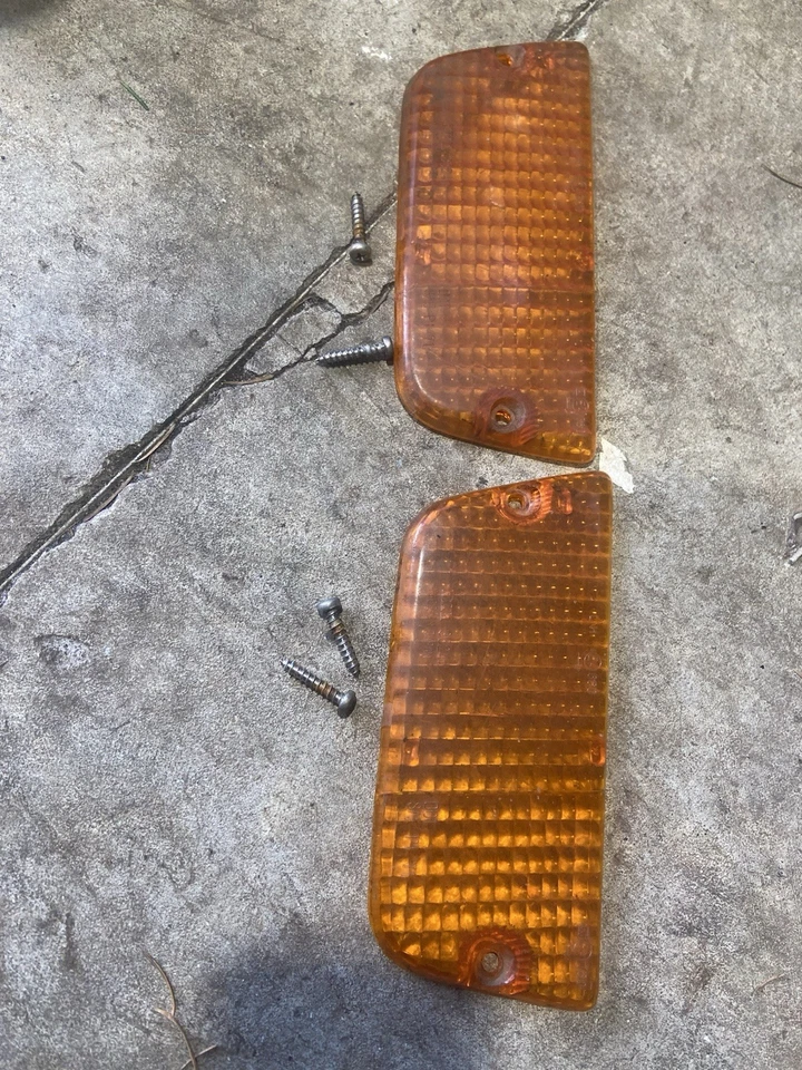 Lámpara de estacionamiento para camión Datsun 620 1972-1979 luz de giro lente derecha y derecha Foto 1 de 4