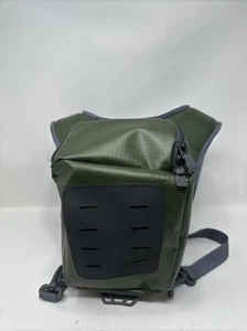 LL Bean Angler’s Pack Green - Picture 1 of 12