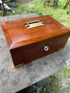 Antiker amerikanischer C.N.Swift NY 1882 viktorianischer Mahagoni-Zigarren-Humidor mit Messing - Bild 1 von 16
