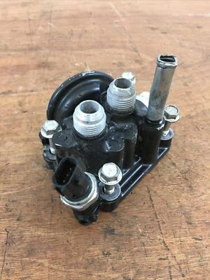 B-Ware Ölfiltergehäuse mit AN10 Armaturen für Nissan R35 GTR VR38DETT - Bild 1 von 4