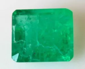 Emeraude Verte de Colombie de 8,90 ct Taille Emeraude - Certificat AGI - Imagen 1 de 8