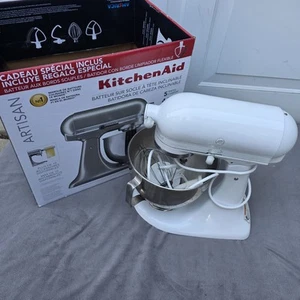 KitchenAid 5-Quart Artisan Miscelatore con Supporto a Testa Inclinabile | Porcellana Bianca - Foto 1 di 11