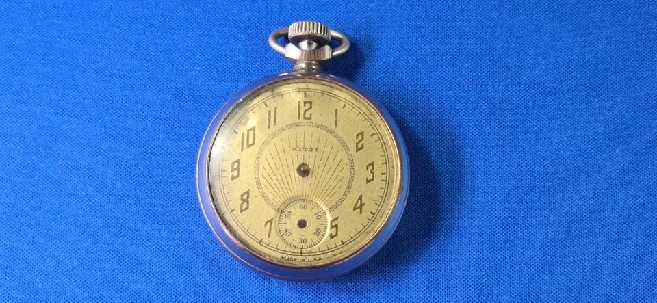 Reloj Bolsillo RITZI De Colección Por E. INGRAHAM CO. de Britsol Conn EE. UU. REPUESTOS/REPARACIÓN Foto 1 de 4