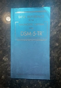 Desk Reference to the Diagnostic Criteria from DSM-5-TR® by American Psychiatric - Bild 1 von 3