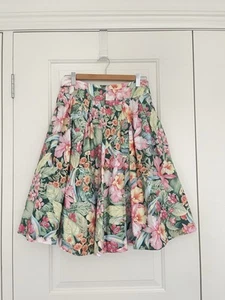 Review Aloha Hawaii Floral Pink & Green Hibiscus Skirt Size 8 - Picture 1 of 5