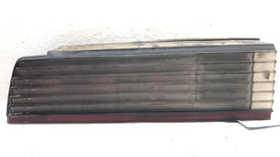 1982 1983 1984 Pontiac Firebird Driver lanterna traseira esquerda fabricante de equipamento original lâmpada de freio traseira Se - Imagem 1 de 4