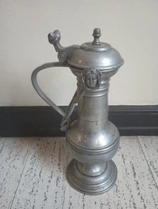 Antigua jarra de peltre Pedraza Segovia España con cara/marcas... - Imagen 1 de 11