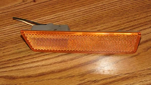 08-13 DODGE CHALLENGER FRONT SIDE MARKER LIGHT LH OEM DRIVERS - Picture 1 of 2