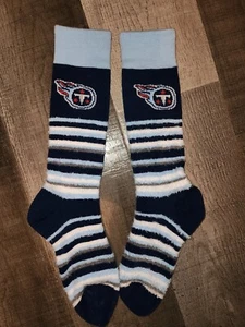 Tennessee Titans Women's Fuzzy Stretch NFL Crew Team Socks Medium - Picture 1 of 1