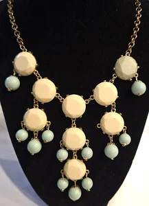 Vintage Latz Halskette Acryl Aqua Beige Goldfarben Schmuck/18"-21"L - Bild 1 von 5