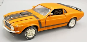Ford Mustang BOSS 302 1970 1:18 ERTL American Muscle *piezas* - Imagen 1 de 15