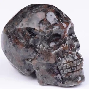 2 Zoll Flamme Yooperlite Stein Kristall Schädel Dekor, menschlicher Schädel  - Bild 1 von 6