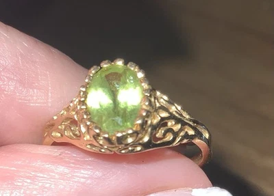 Vintage Peridot Gold 10K Ring With Diamonds Size 7 - Image 1 of 4