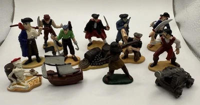 Lote 13 Figuras Piratas Safari Ltd Capitán Peg Pierna Skelton y barco Foto 1 de 4