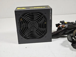 Corsair TX650W Netzteil - Gebraucht, Funktions, Kein Zubehör - Imagen 1 de 5
