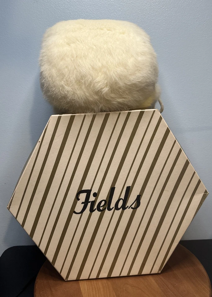 Marshall Fields Genuine White Fox Fur Silk Lining Muff Hand Warmer Original Box - Image 1 of 4