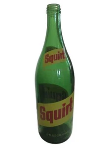Vintage Squirt Soda Bottle Return Deposit 32 FL Oz Old Fashioned Collectible - Picture 1 of 2