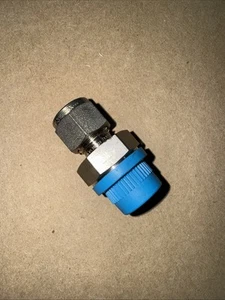 Swagelok 3/8 pulg. Tubo OD x 3/8 pulgadas. Rosca paralela ISO macho (SS-600-1-6RS) - Imagen 1 de 2