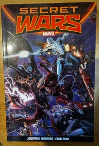 Secret Wars 2016 Paperback TPB Gra[hic Novel Marvel Comics Jonathan Hickman - Picture 1 of 4