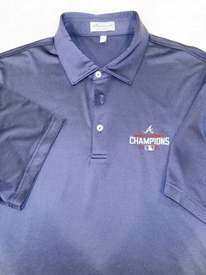 Polo Peter Millar 2021 Atlanta Braves World Series Champion média - Imagem 1 de 4