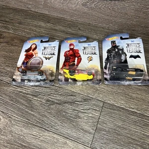 Hot Wheels DC Justice League 2017 3er-Set, The Flash, Batman, Wonder Woman - Bild 1 von 9