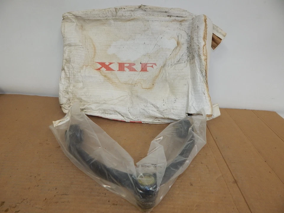 Nuevas piezas de chasis XRF K9890 rótula y brazo de control para Kia Sportage 95-02 Foto 1 de 3