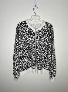 Old Navy Women's 2X Ivory Animal Print Long Sleeve 1/4 Zip Sweatshirt Pristine - Picture 1 of 11