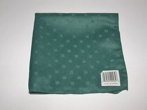 (4) Radiance Dinner Napkins ~ Evergreen ~ 18" x 18" Square NEW - Picture 1 of 1