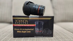 Rokinon (Samyang) 35mm f/1.4 AS UMC - Canon EF - Picture 1 of 9