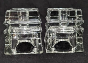 Par de candelabros cónicos cuadrados pesados Avon de vidrio transparente de 2,75" de alto x 2,5" cuadrados - Imagen 1 de 4