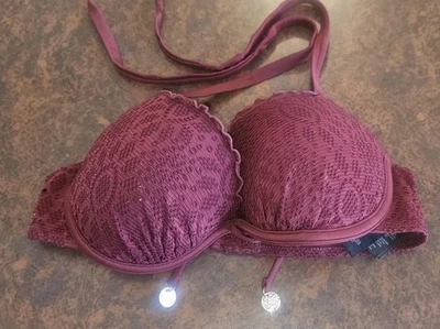 Para mujeres H&M Borgoña Bikini Top Traje de baño Traje de baño Con cordones 34C Super Push Up Foto 1 de 3