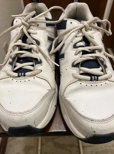 Size 10 - New Balance 609 White Walking Sneakers Size 10, UK 8.5, 4E, MX609WZ3 - Picture 1 of 9