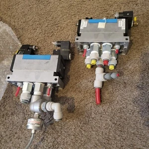 LOTTO o 2 VALVOLE SOLENOIDE DIREZIONALE FESTO BISTABLE JMFH-5/2-D-3-S C VDMA24345-B-3 - Foto 1 di 8