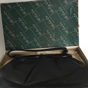 Vintage Black Leather Clasp Handbag w/ VTG Bon-Ton Box - Picture 1 of 6