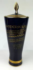 Copa de senderismo locomotora atletismo. Nordost Dynamo Adlershof 1965 Kobalt Orden2069 - Imagen 1 de 8