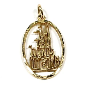 14k Yellow Walt Disney Production Cinderella Castle Oval Pendant - Picture 1 of 3